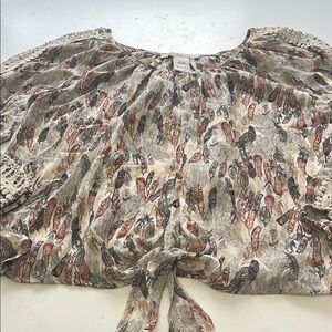 American Rag XS Long Sleeve Feather Patterned Tan Cropped Blouse
